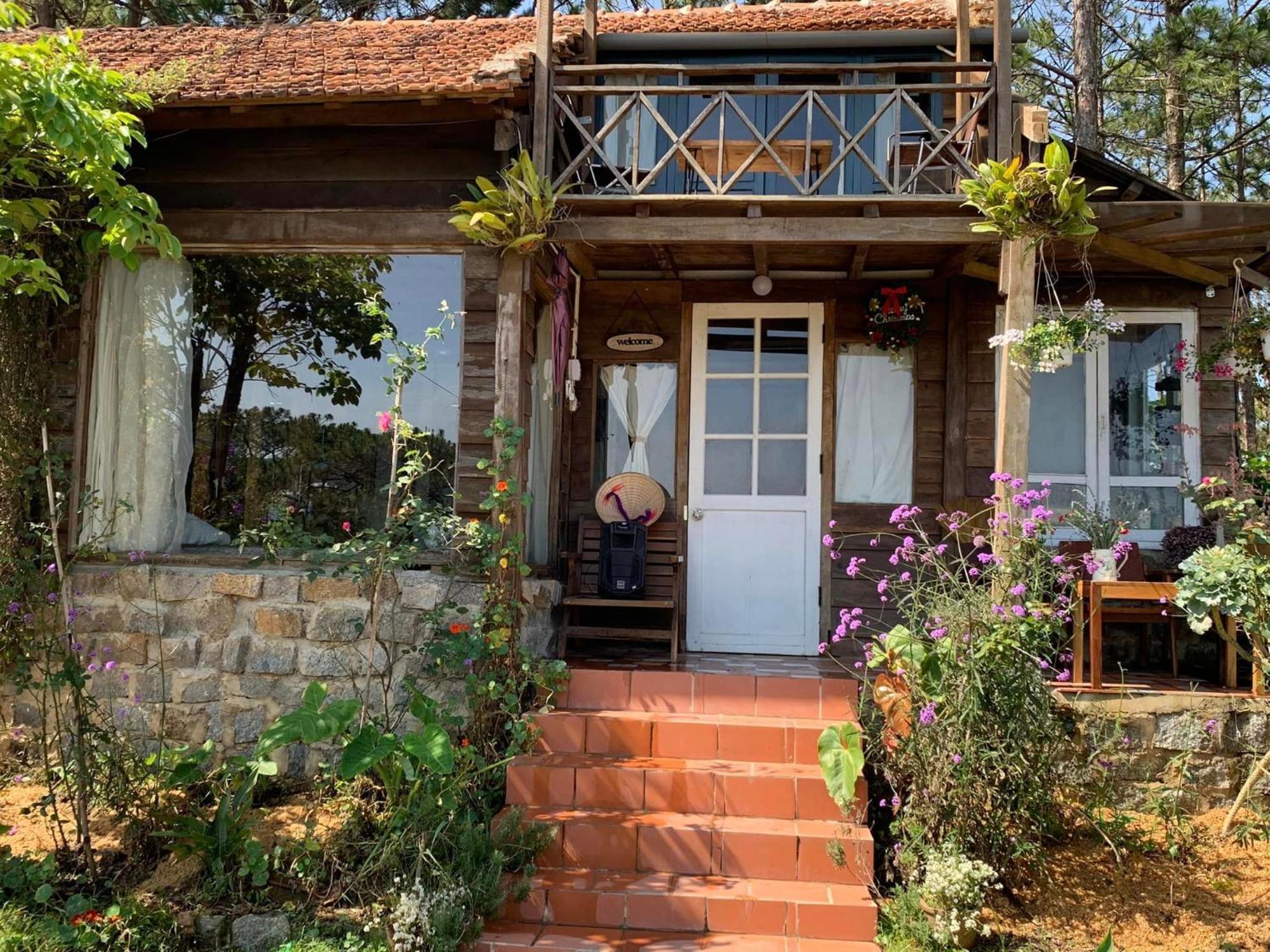 Romantic House On A Pine Hill Dalat Exterior photo