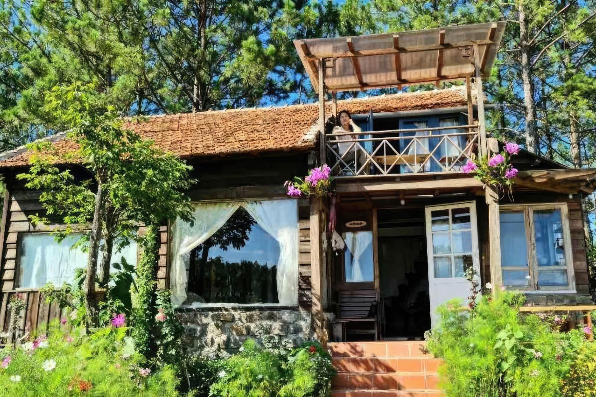 Romantic House On A Pine Hill Dalat Exterior photo